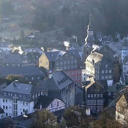 Altes Direktorenhaus Seidenfabrik Monschau